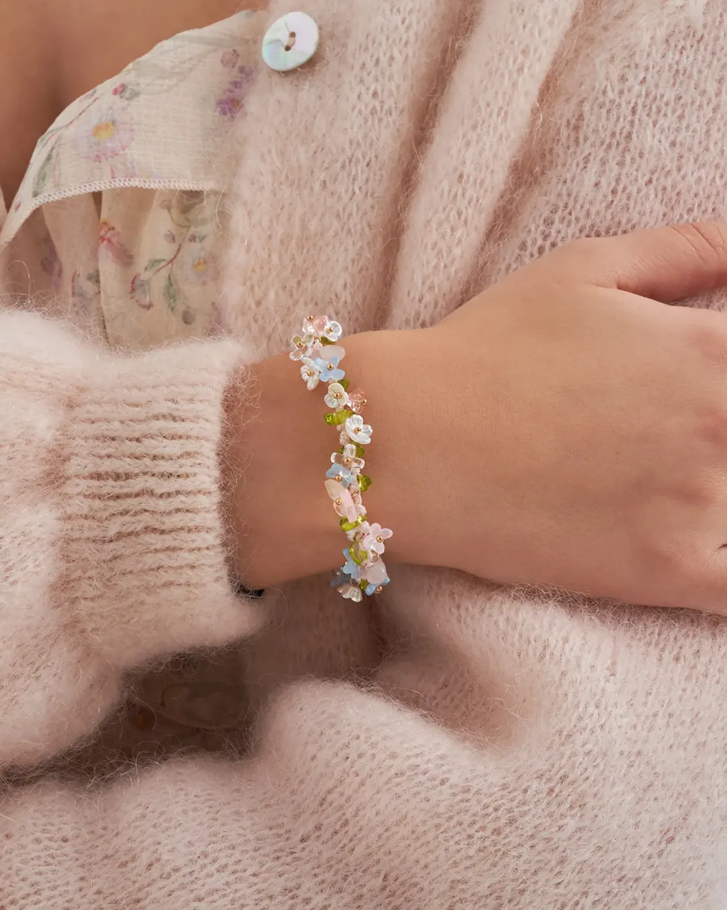 Bijou Brigitte Edelsteinarmbänder|Blumenschmuck>Armband - Blossom Knot rosa