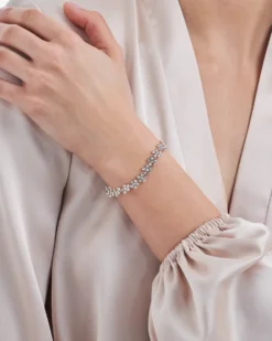 Bijou Brigitte Brautschmuck|Hochzeitsgäste>Armband - Sweet Flower silber