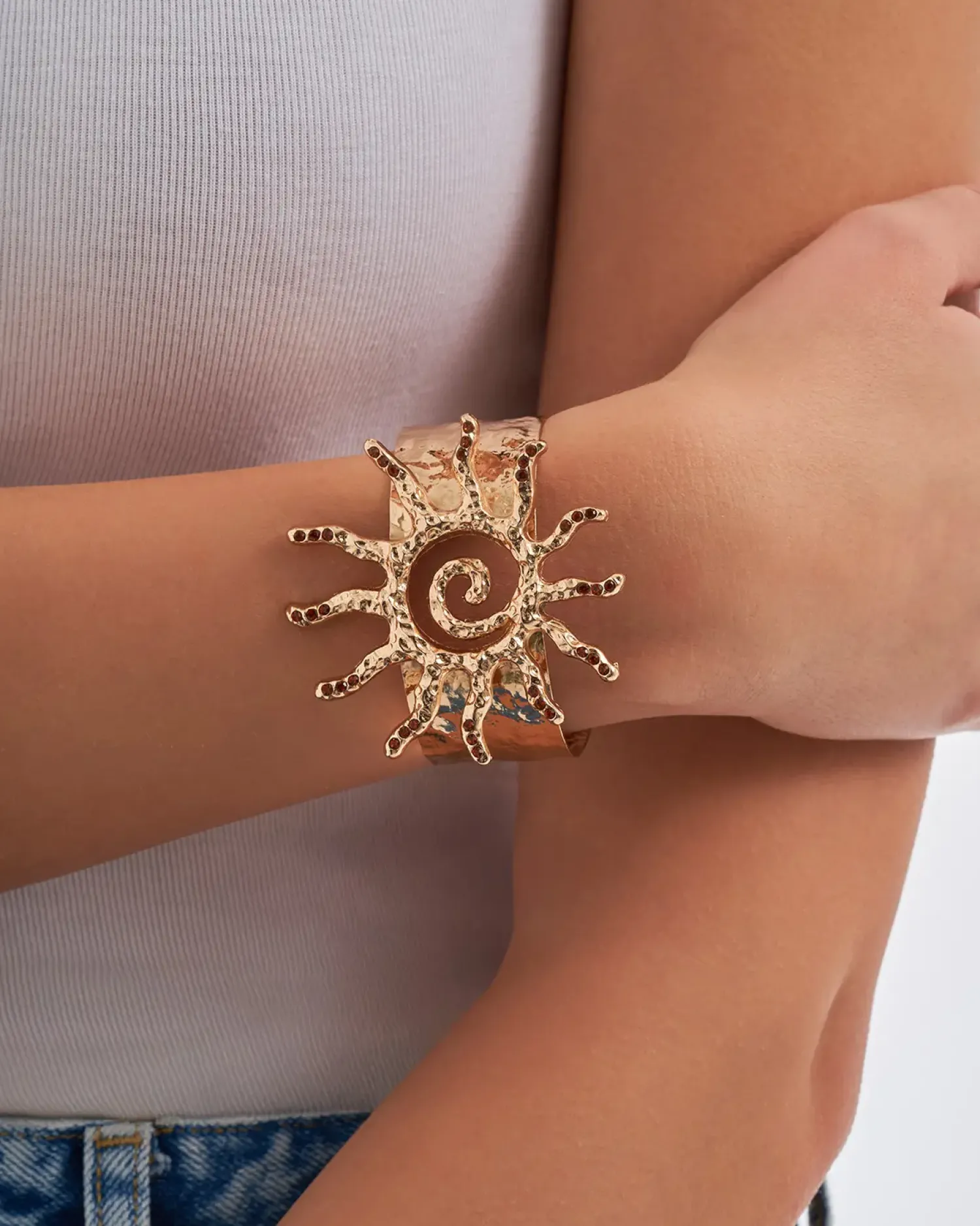 Bijou Brigitte Armbänder Gold|Boho-Schmuck>Armreif - Hammered Sun gold