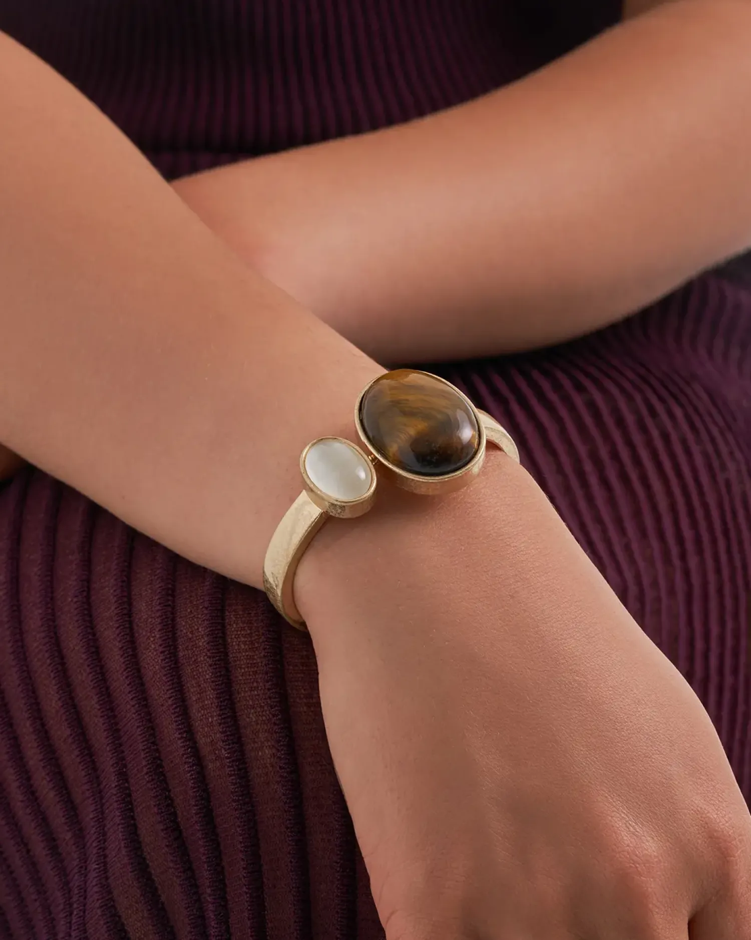 Bijou Brigitte Edelsteinarmbänder|Armbänder Gold>Armreif - Tiger Eye braun, gold