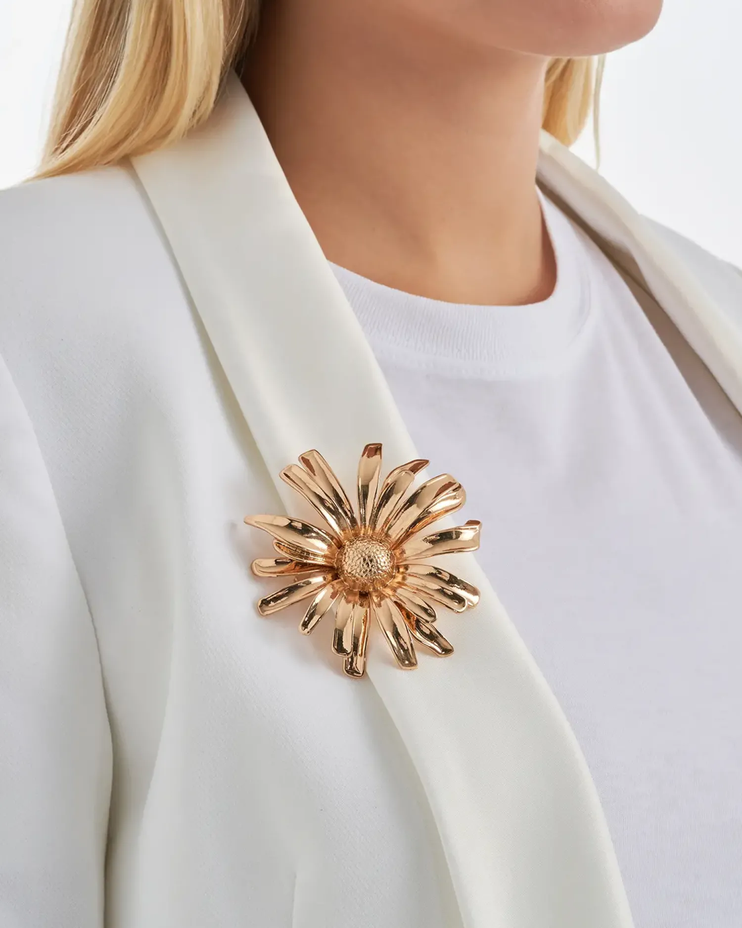 Bijou Brigitte Broschen>Brosche - en Blossom gold