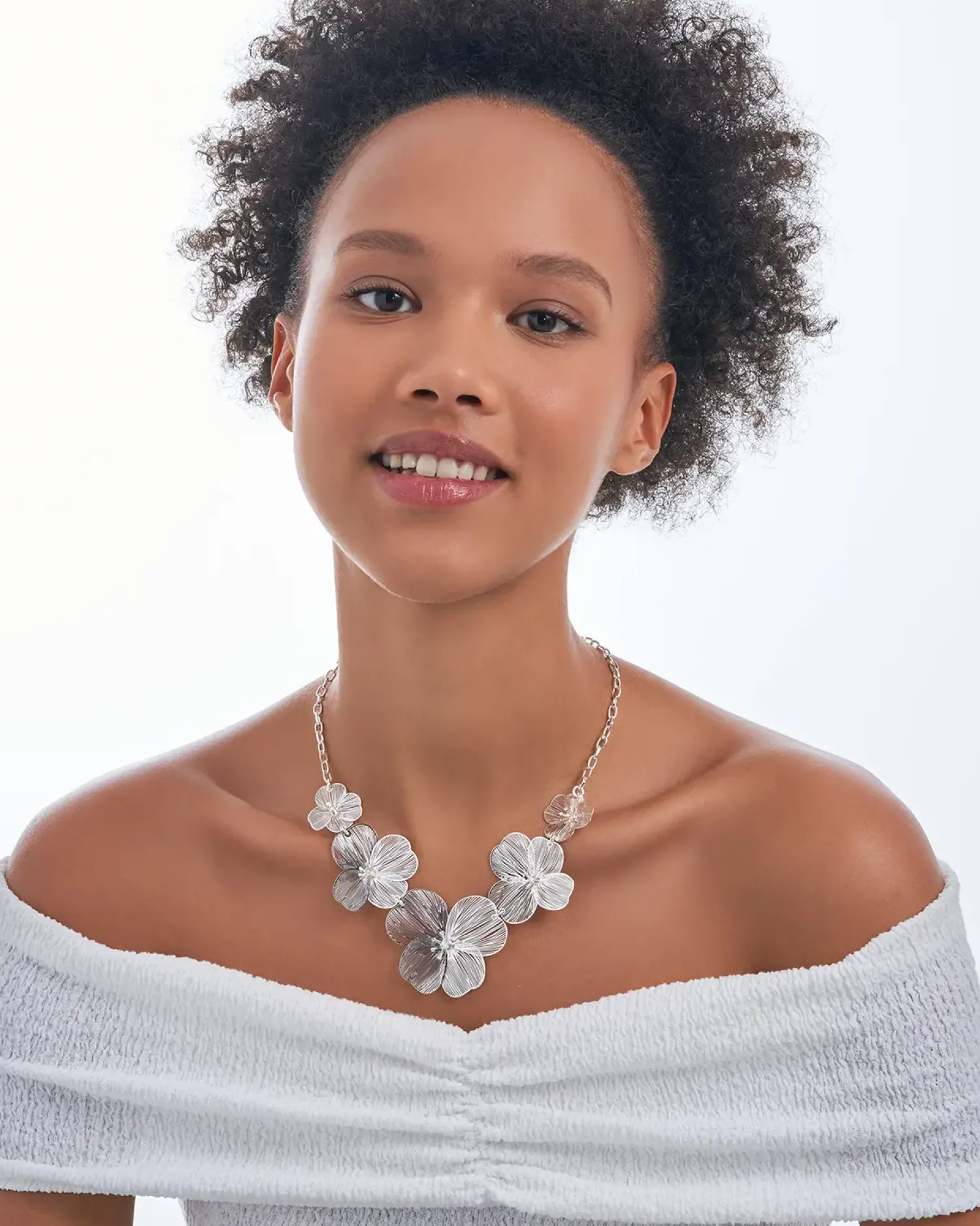 Bijou Brigitte Statement-Ketten|Blumenschmuck>Kette - Silver Petal silber