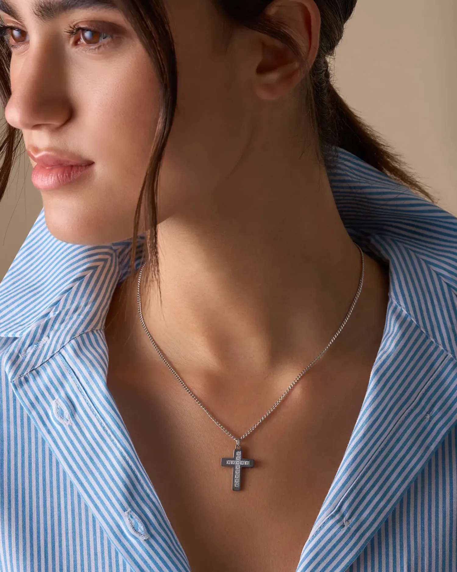 Bijou Brigitte Edelstahlketten|Wasserfester Schmuck>Kette - Vintage Cross silber