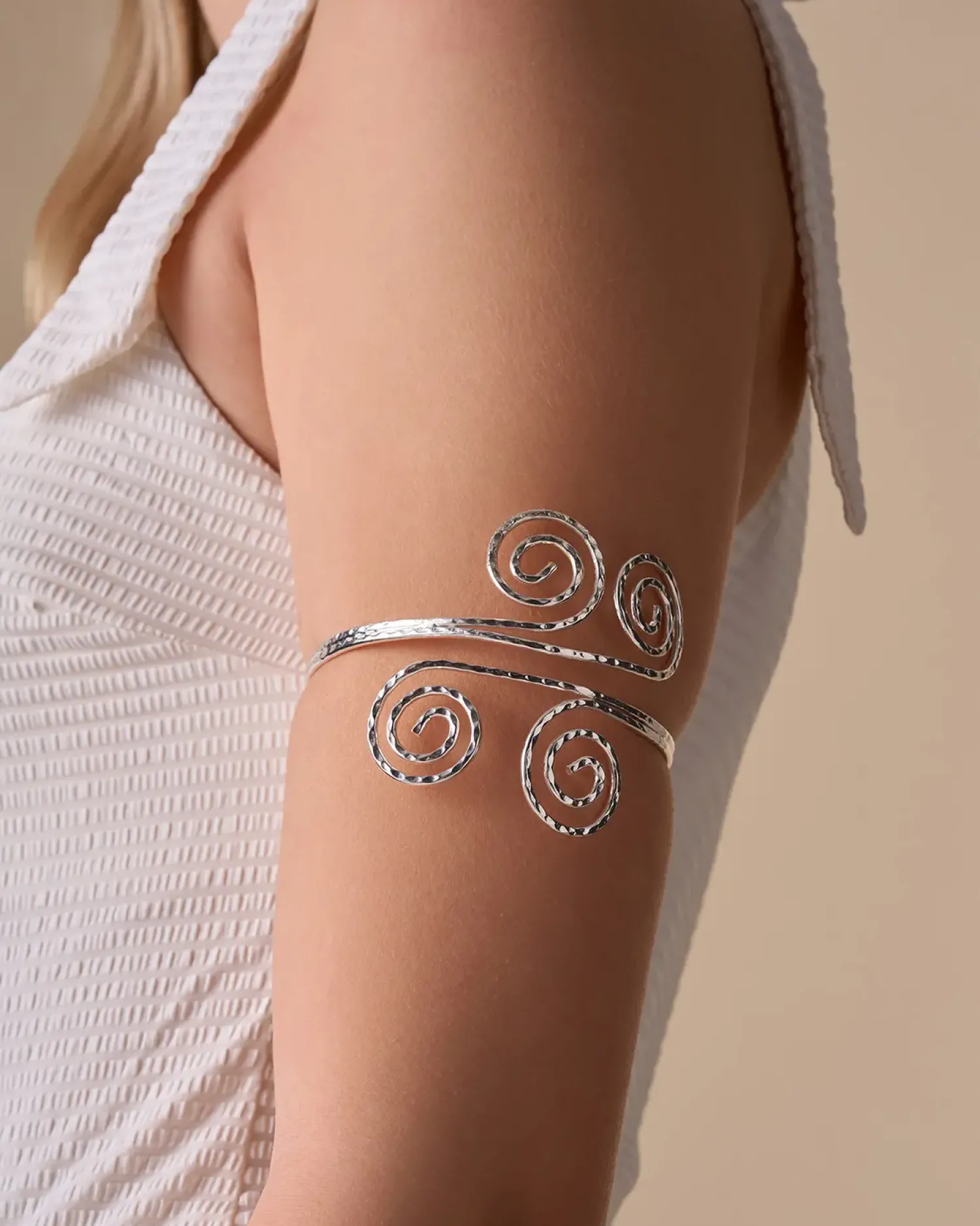 Bijou Brigitte Armreifen>Oberarmreif - Silver Swirl silber