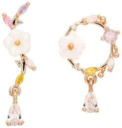 Bijou Brigitte Ohrstecker|Pastellschmuck>Ohrstecker - Asymmetrical Flowers mehrfarbig