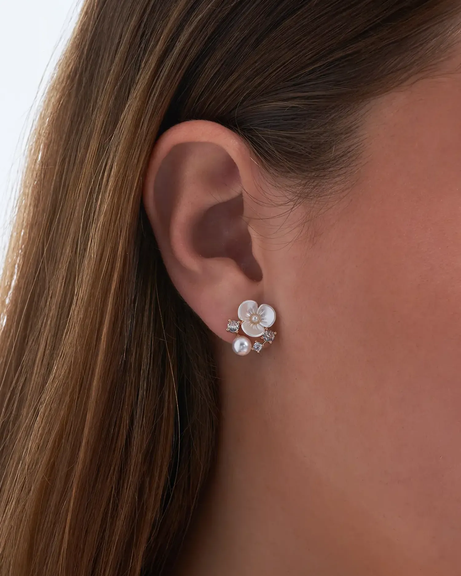 Bijou Brigitte Perlenschmuck|Blumenschmuck>Ohrstecker - Blossom Pearl weiß