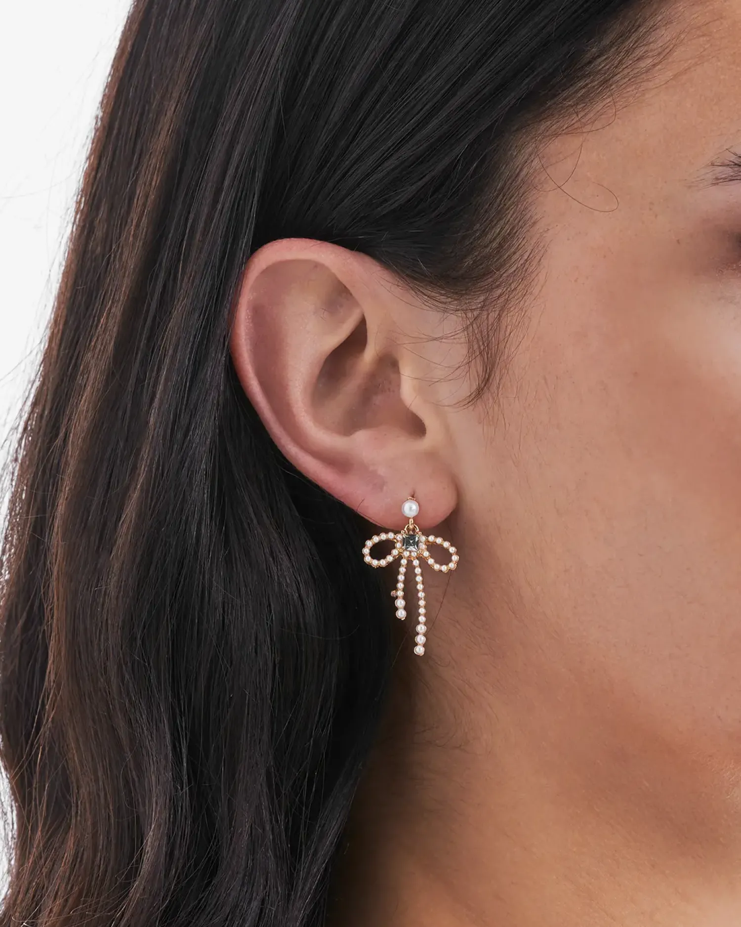 Bijou Brigitte Perlenschmuck|Ohrringe Gold>Ohrstecker - Elegant Ribbon gold, weiß