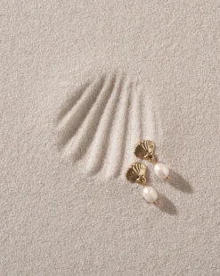 Bijou Brigitte Ohrstecker|Perlenschmuck>Ohrstecker - Glossy Shell gold, weiß
