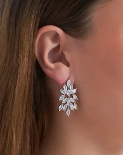 Bijou Brigitte Brautohrringe|Brautschmuck>Ohrstecker - Petal Rain silber