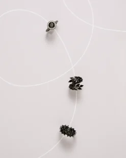Bijou Brigitte Blumenschmuck>Ring - Black Blossom schwarz, grau