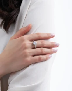 Bijou Brigitte Antragsringe|Silver Crystals>Ring - Oval Cubic Zirkonia silber